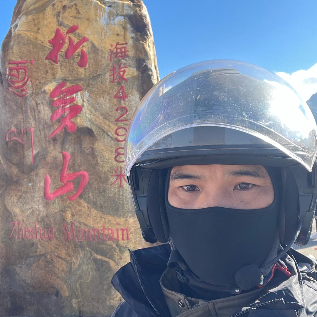 叨着烟、玩户外