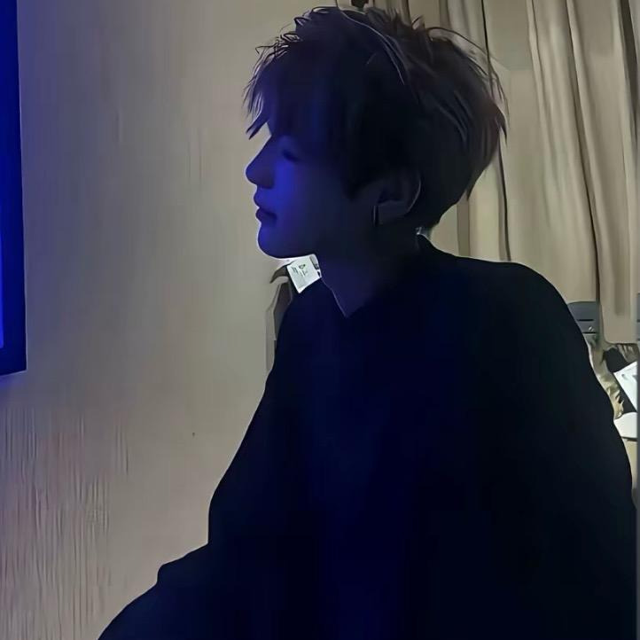 霸道总裁¥