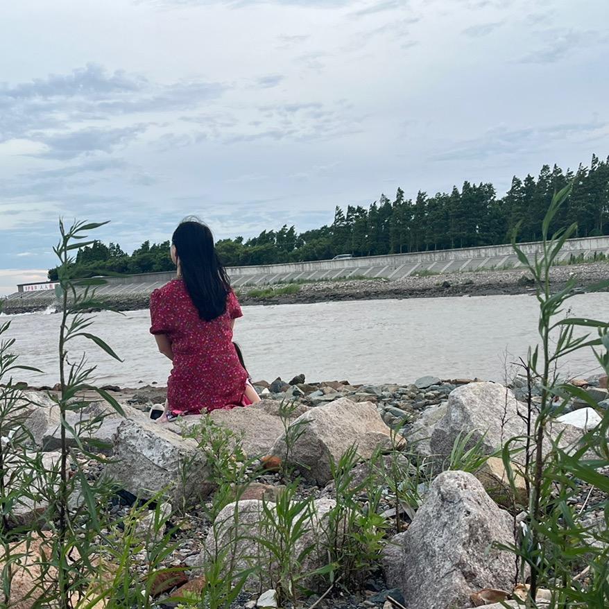 人丑嘴不甜脾气不好还没钱