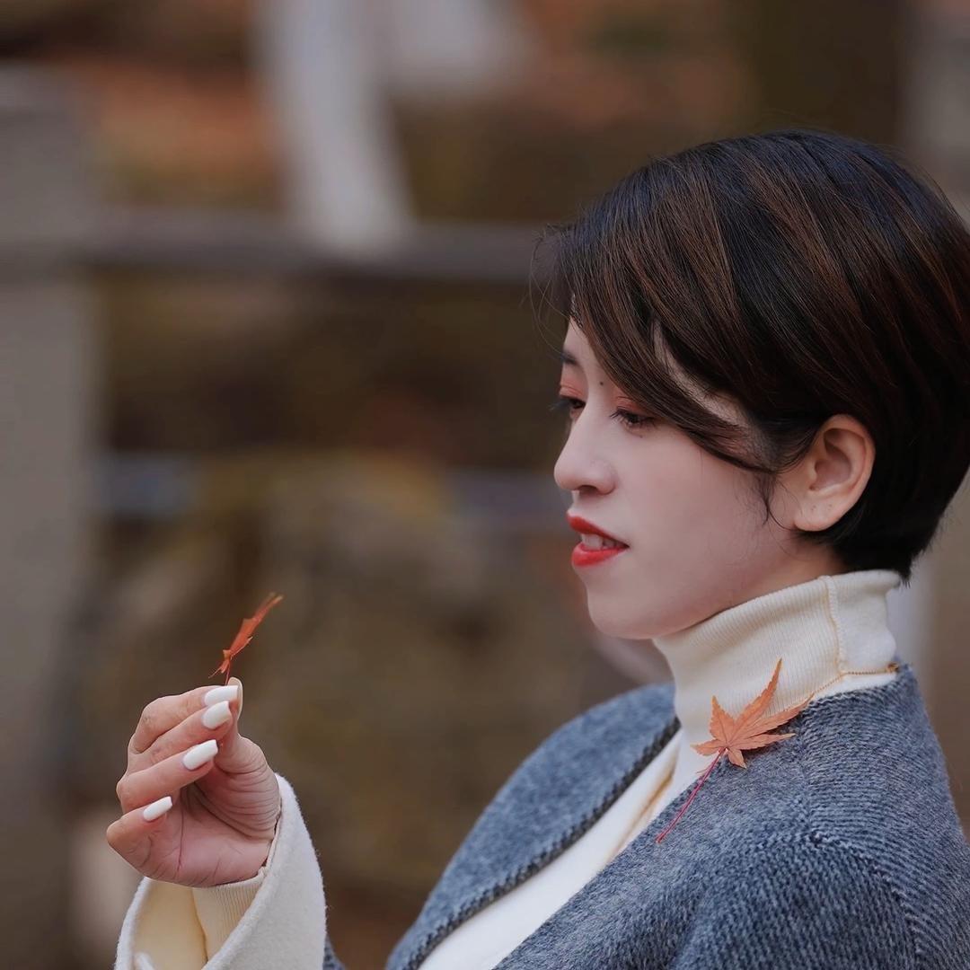 柚子服装小号