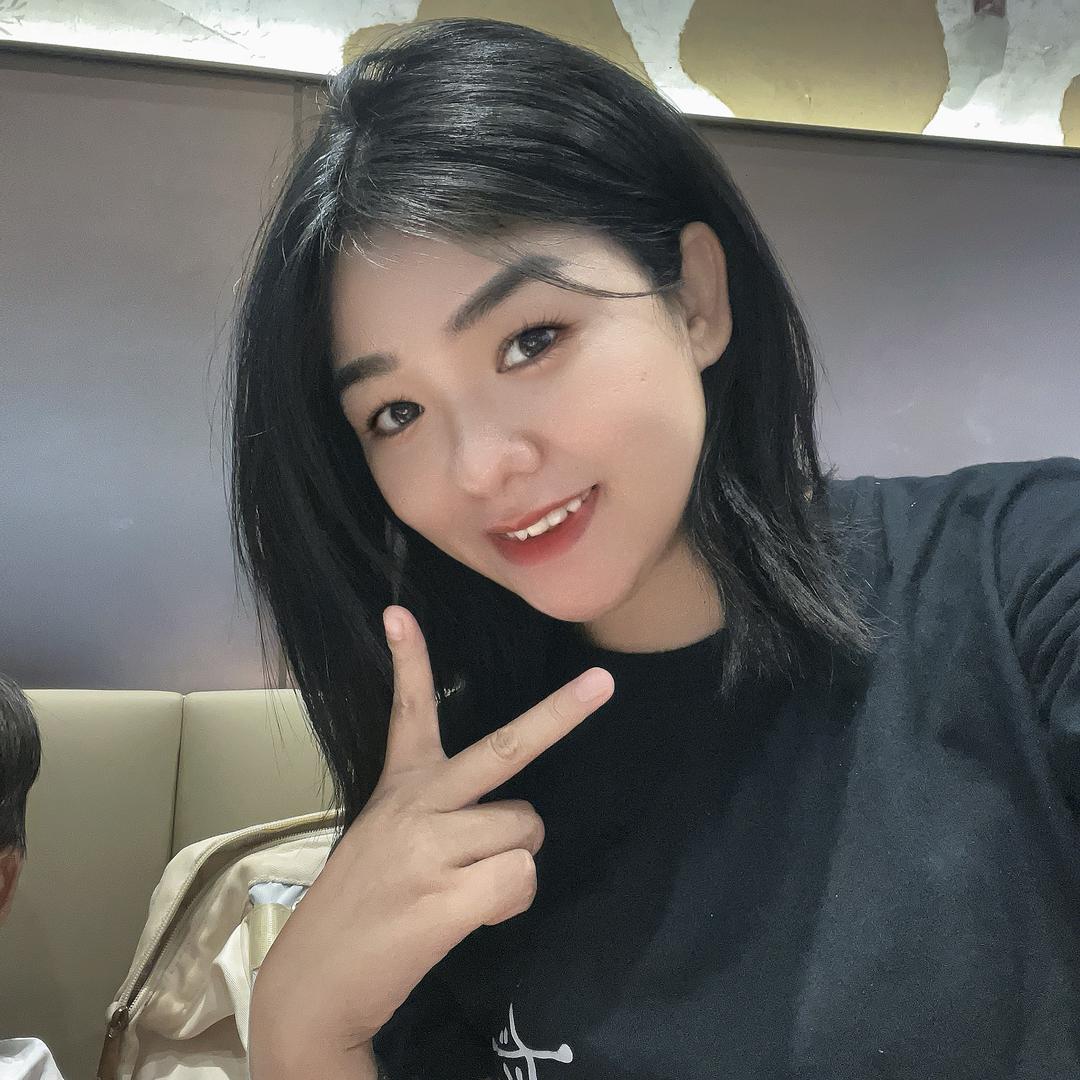 短发美眉🧒🏻🧒🏻🧒🏻