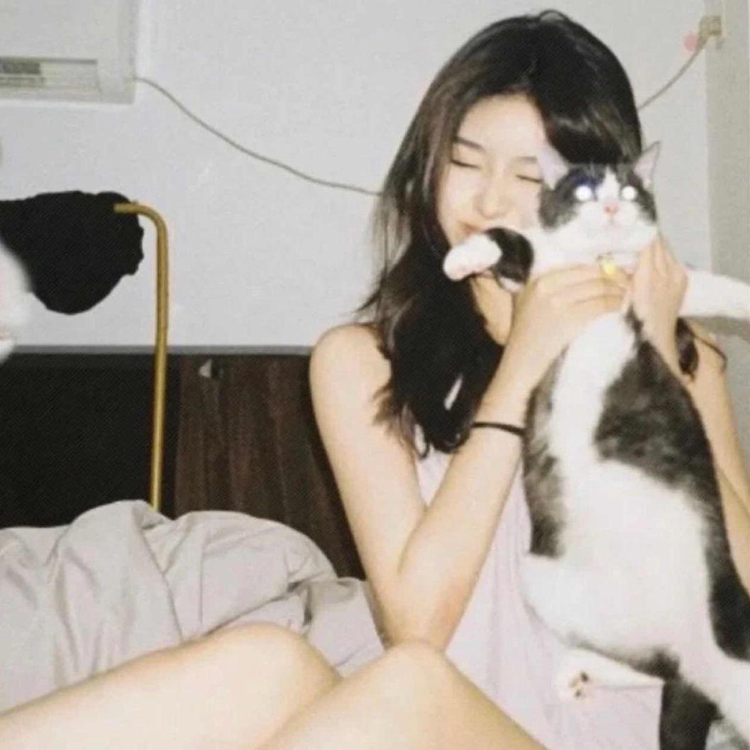 @･ᴗ･꧞