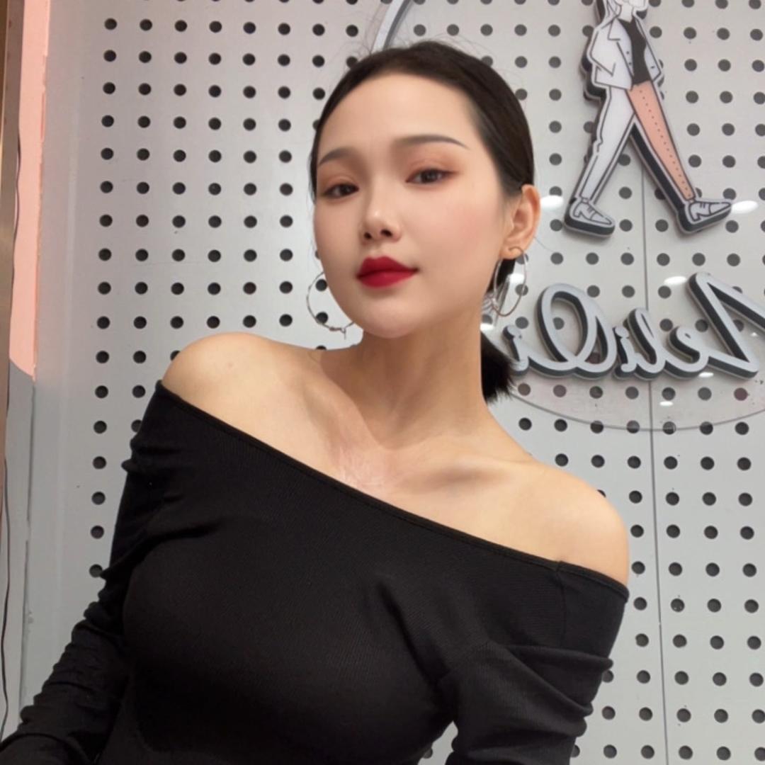 潢川泽丽绮女鞋婷婷 -线上开了家良久超市