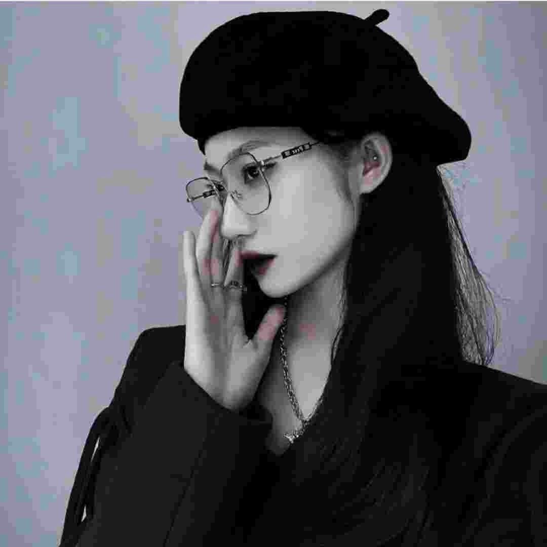 ᥫᩣ໌傲娇浪女