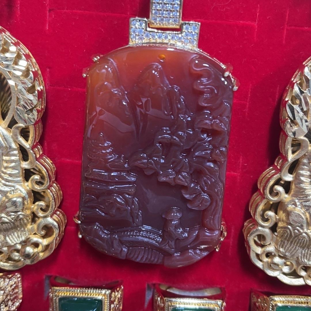 大哥戴的珠宝首饰臻选