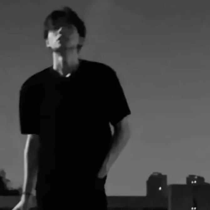 她叫我心碎男孩（汽美行业小生）
