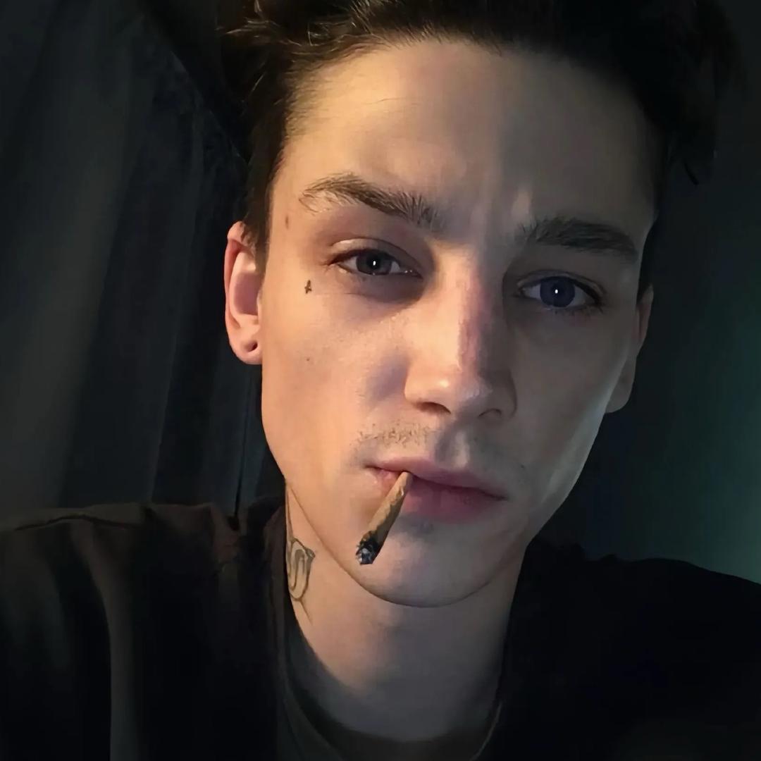 🕸️𝖅𝖍𝖆𝖃𝖚𝕲
