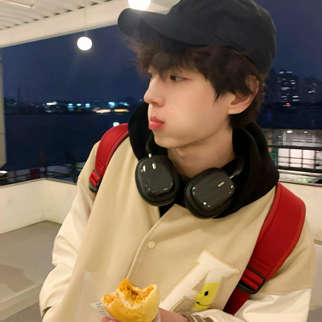 小少v