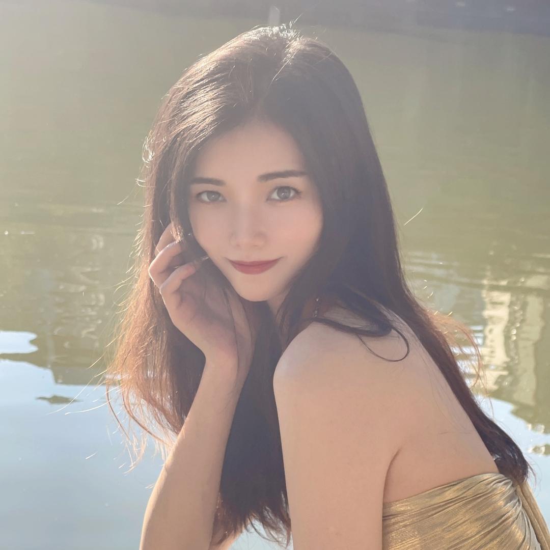 莫.小霜