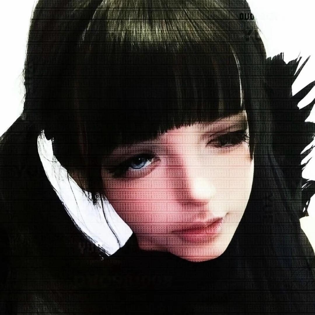 女开