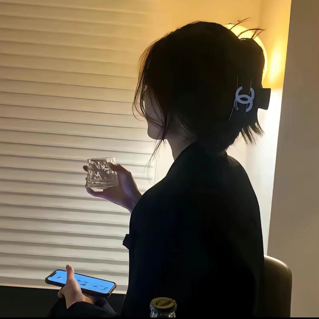 叫我🐠 摆摆就好