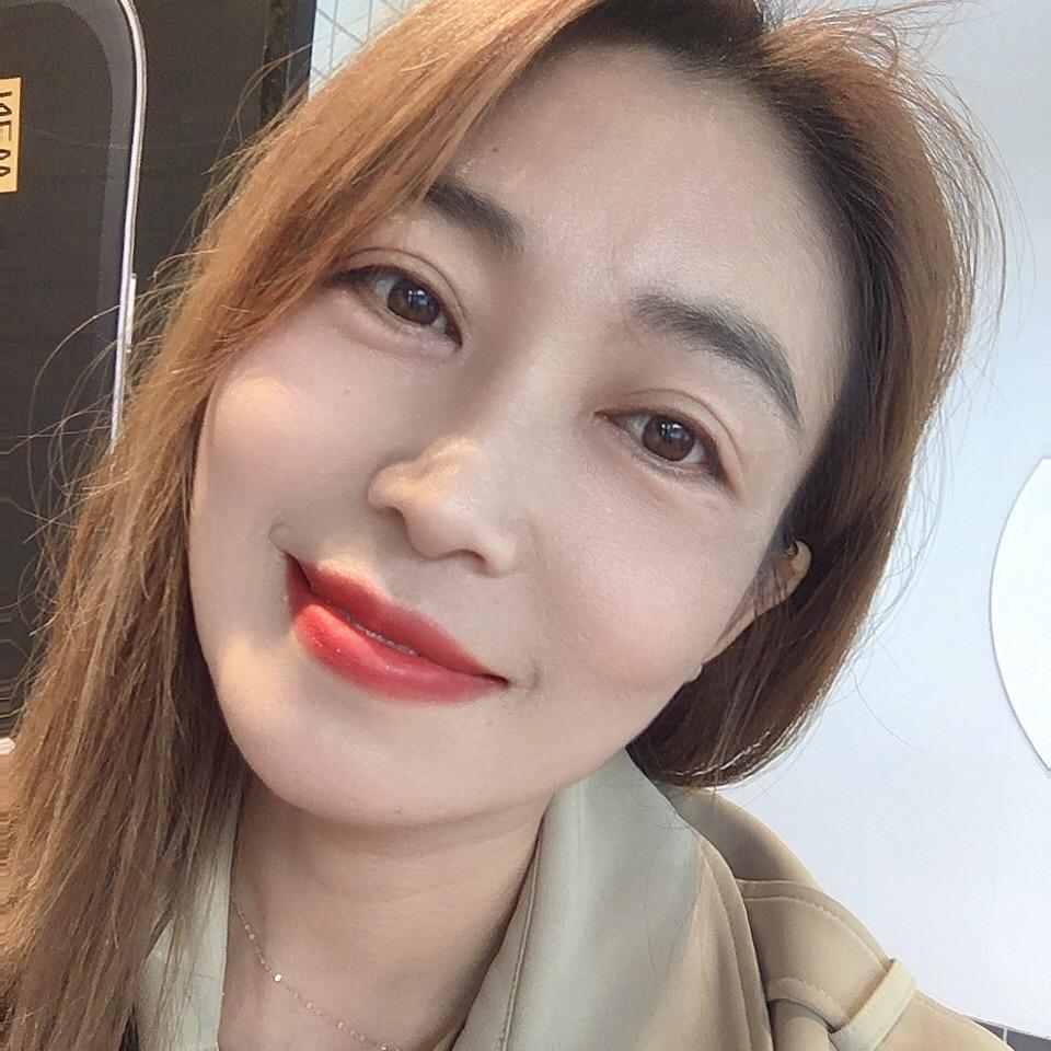 YU，MO屿沫婚纱🎎