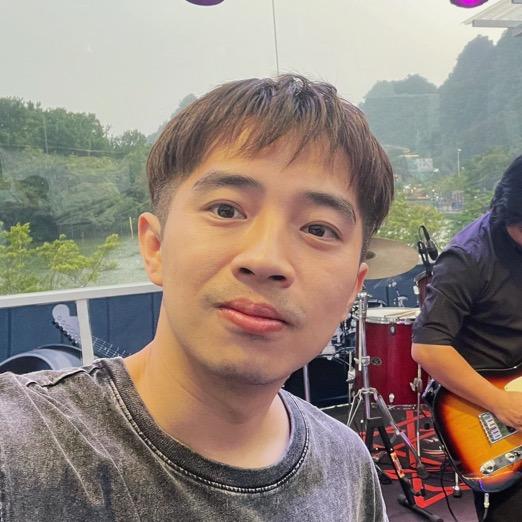 梁景安安仔