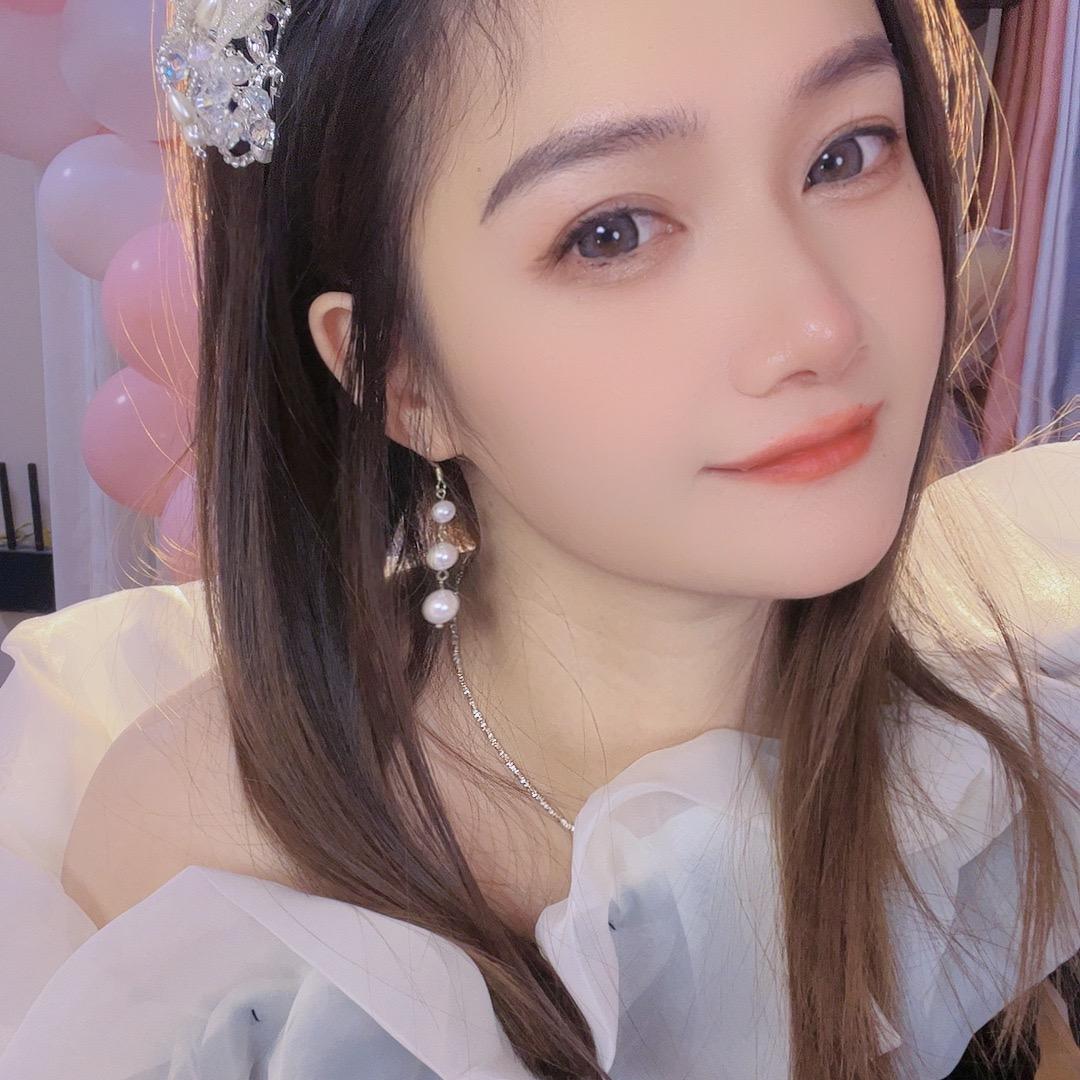 心伊小姐姐