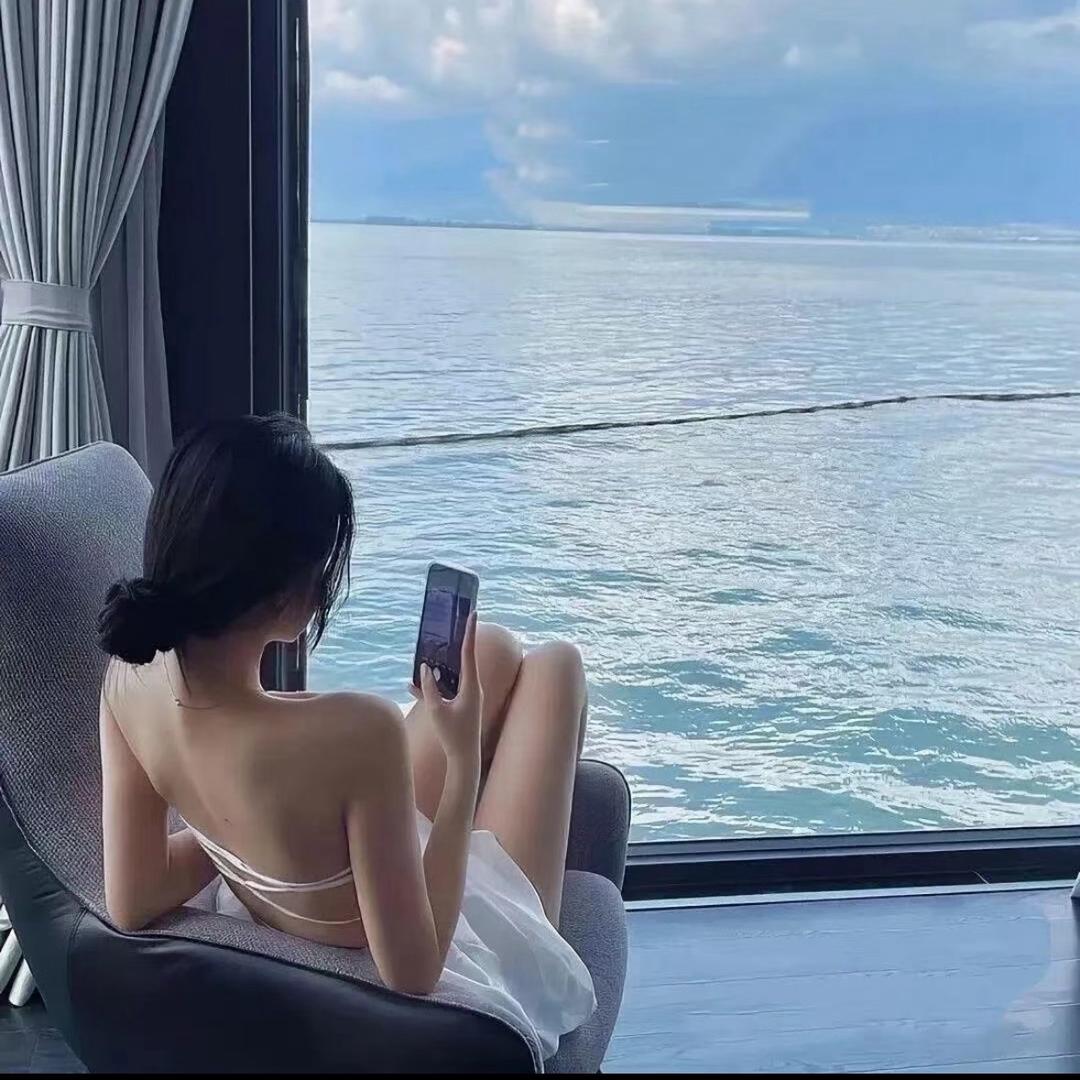 艺曳⚜️高冷御姐