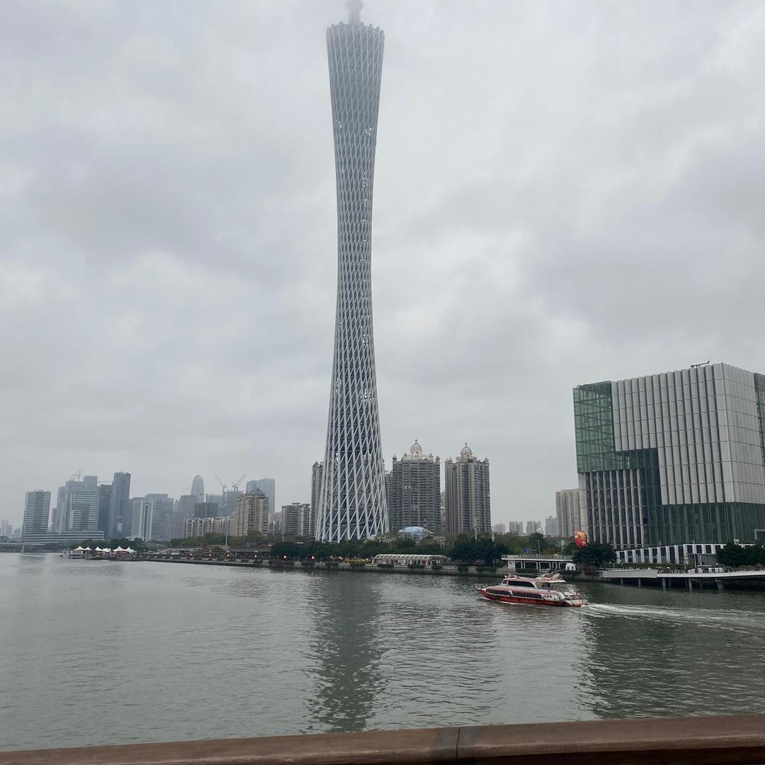 回收工厂设备旧是机器。