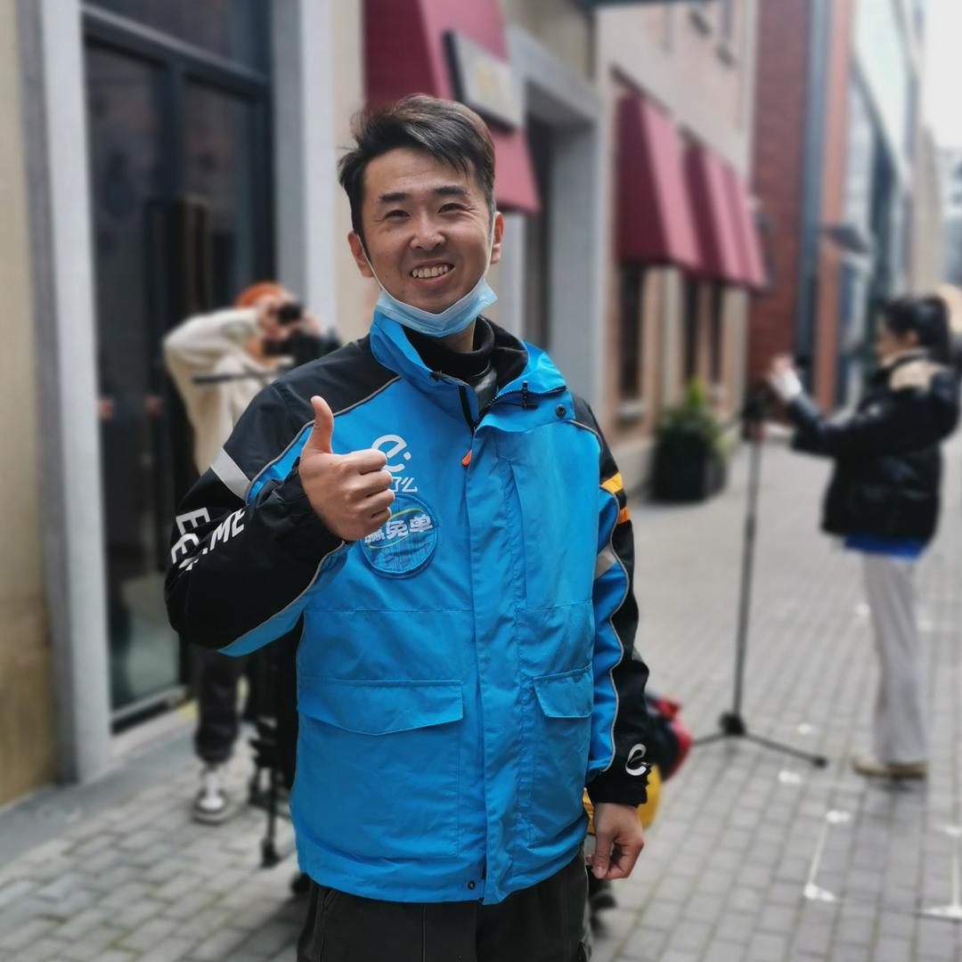 上海外卖小哥唱歌贝