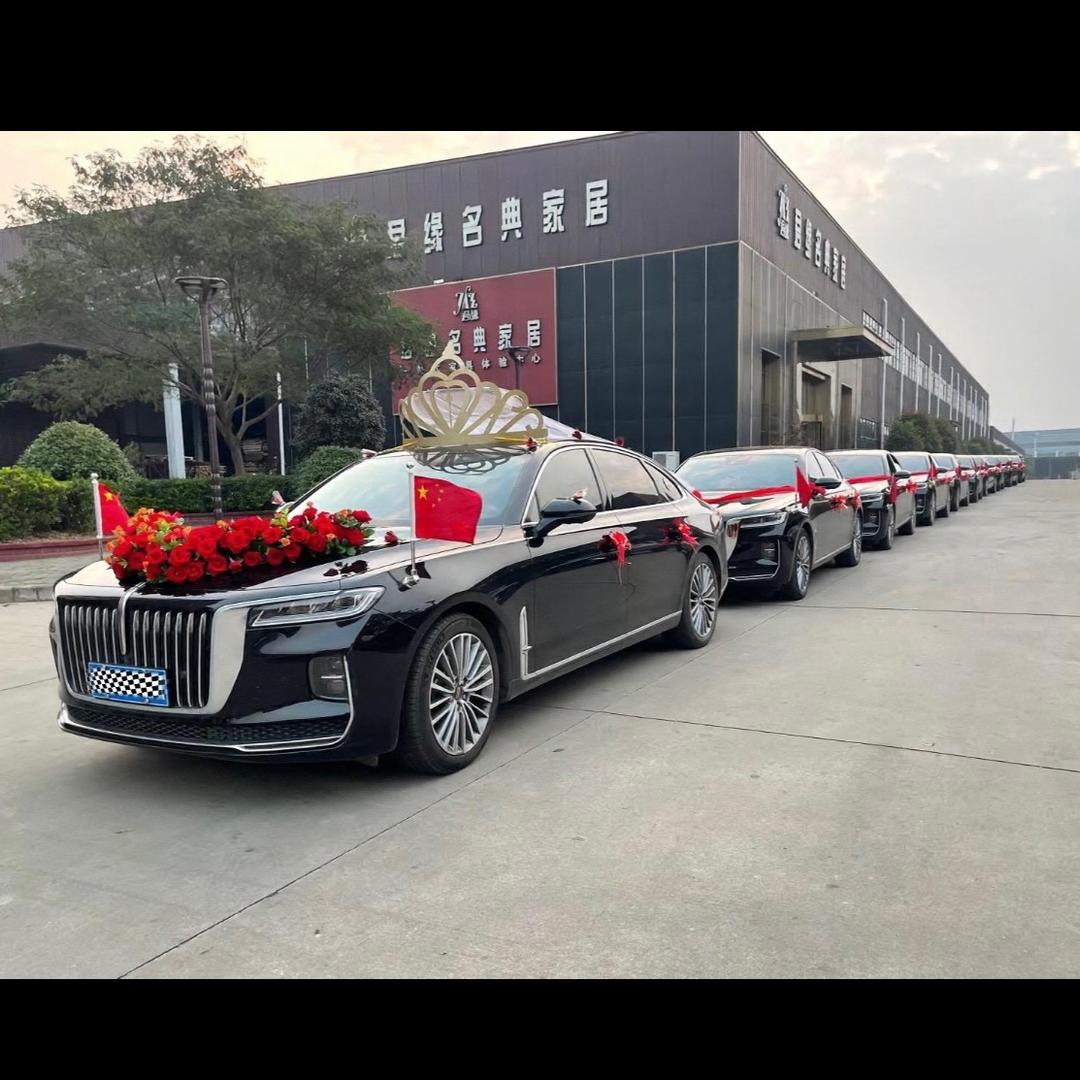 跑婚车的小L
