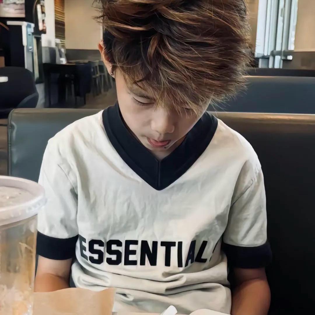 H.↖