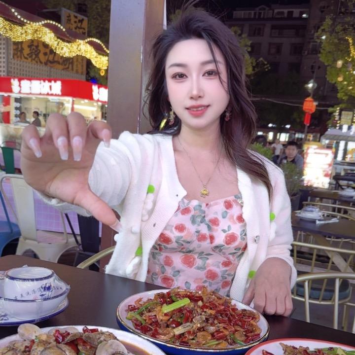 小丸子探店