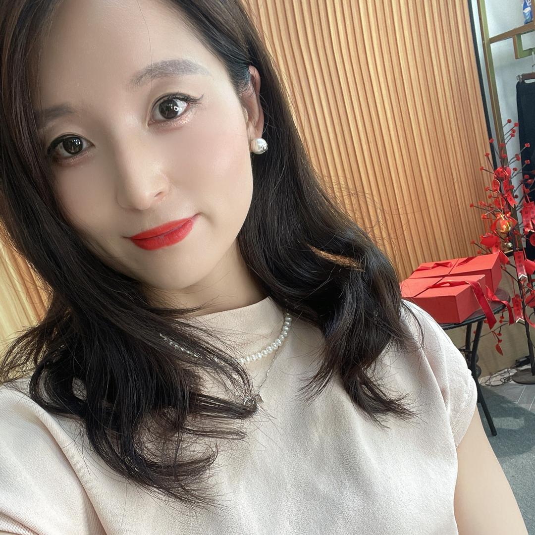 常熟橙子服饰妈妈装工厂店