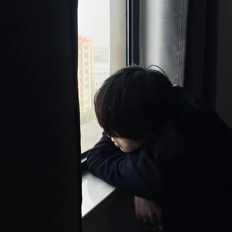 ￴￴ ￴ ￴ ￴￴ ￴￴￴