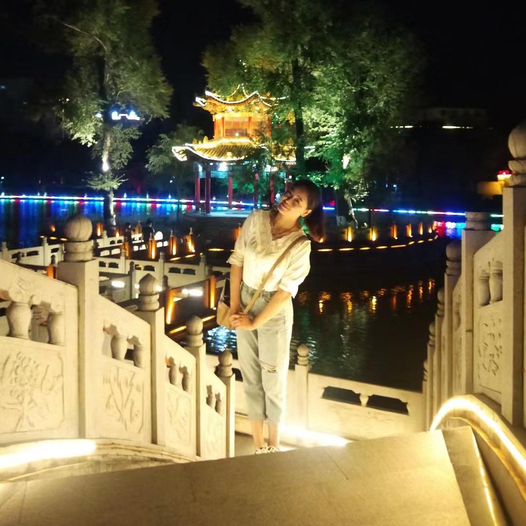 青儿，