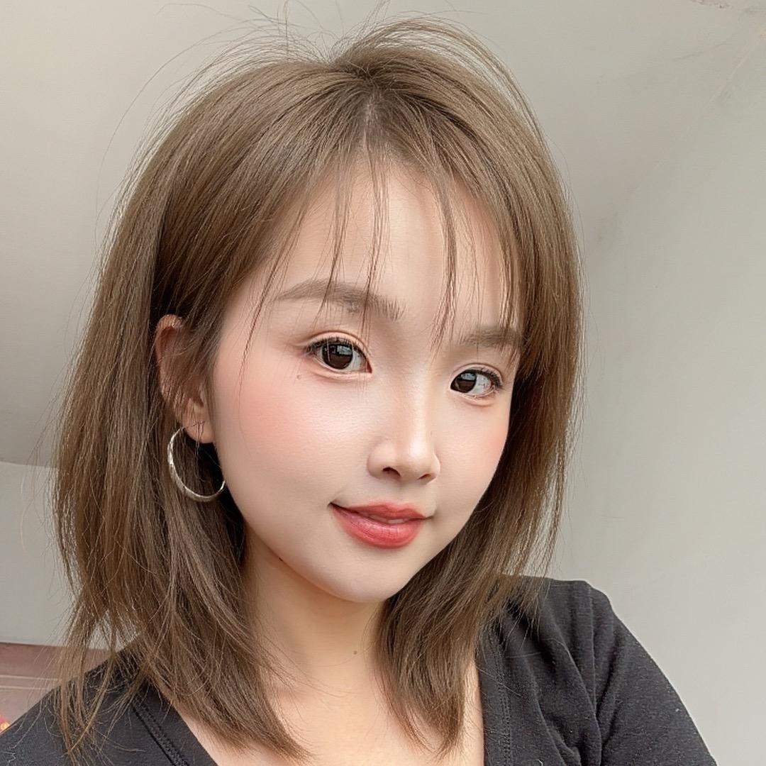 会手工的化妆师蕾蕾