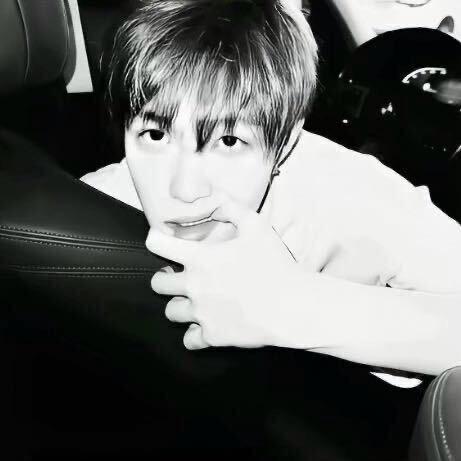 ￴￴   ￴ ￴ ￴￴￴