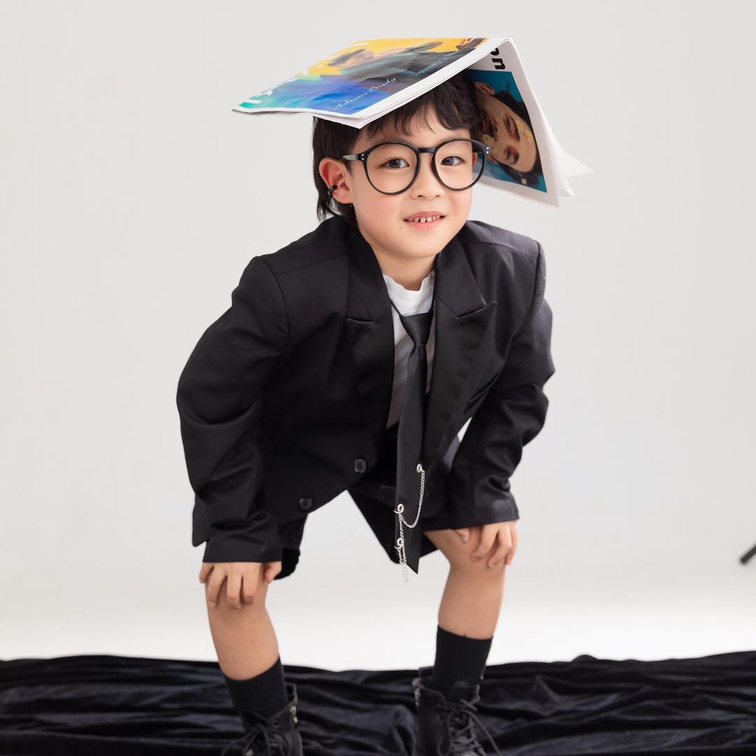 贤少爷_ Er‘h’