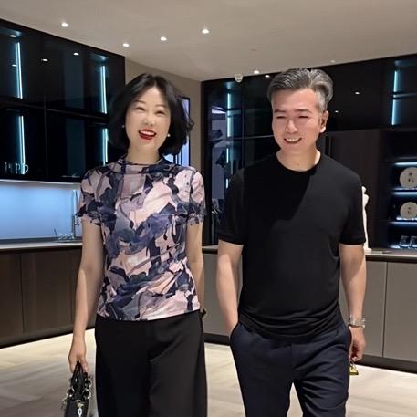 纪春辉哥女装甄选