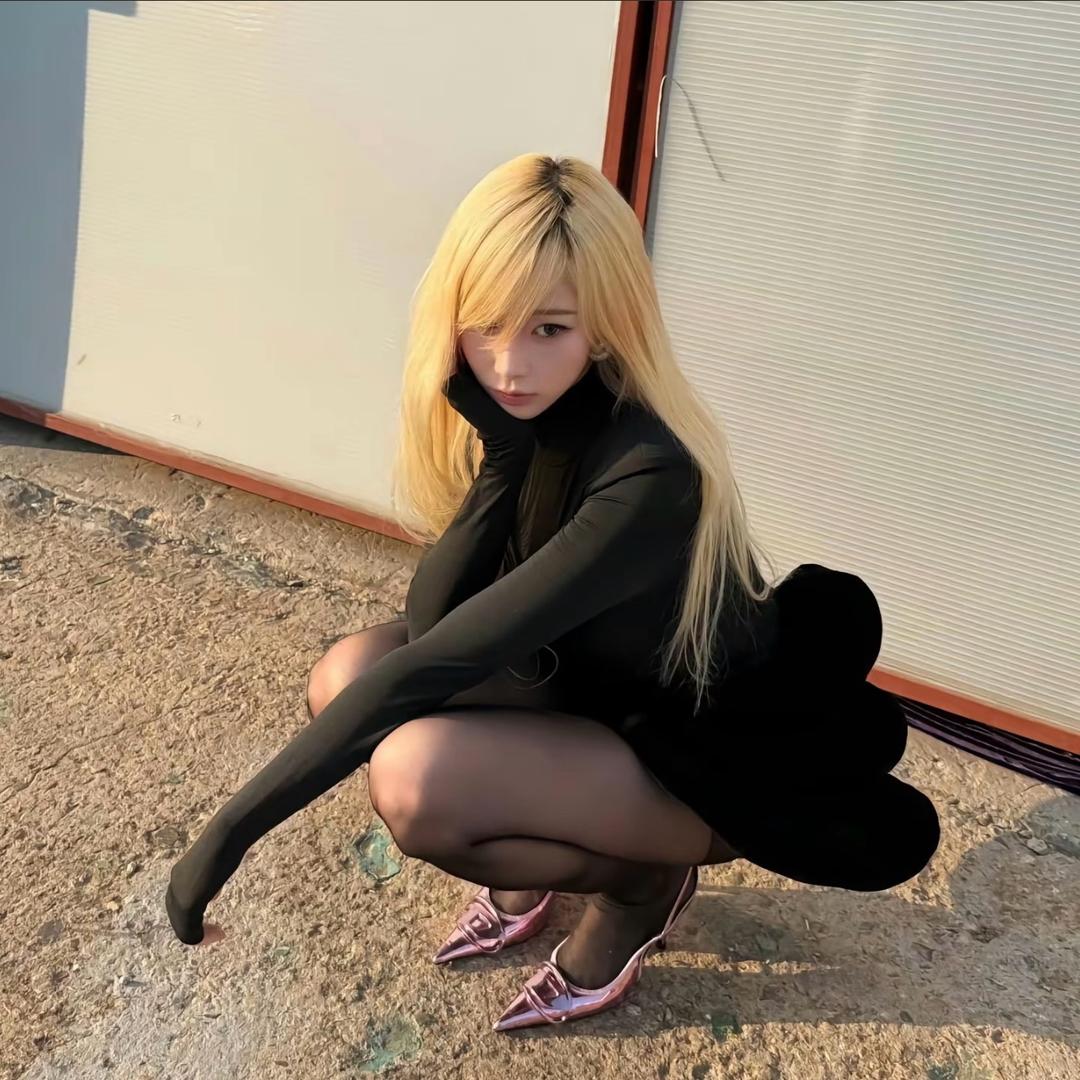 //