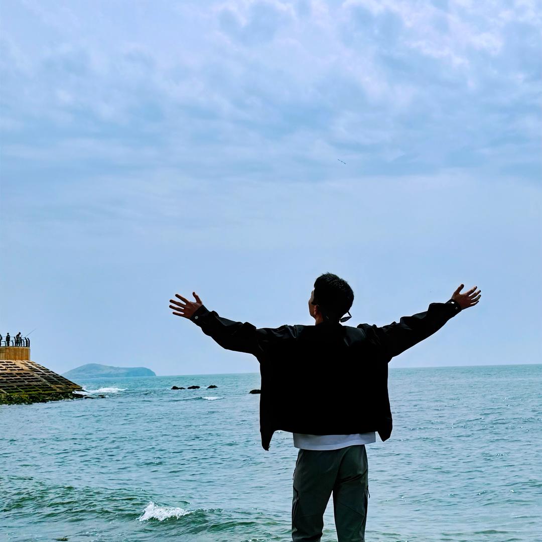 王毅.