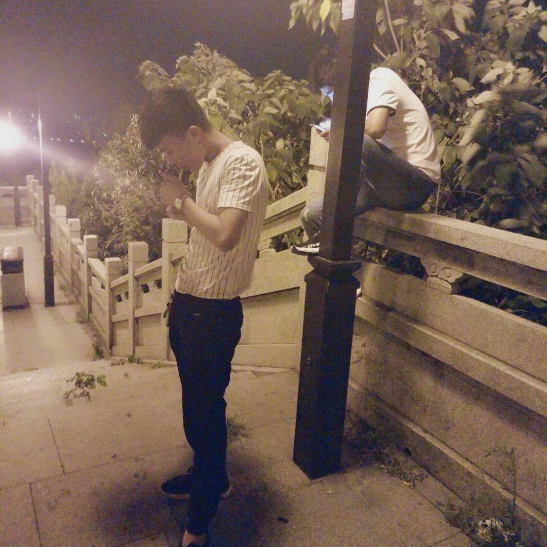 超拽的大男孩