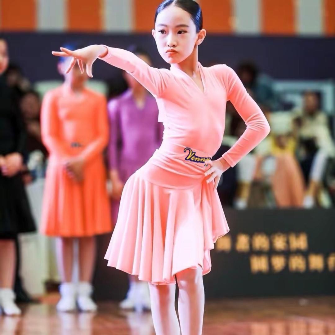 拉丁女孩乔乔@抖音