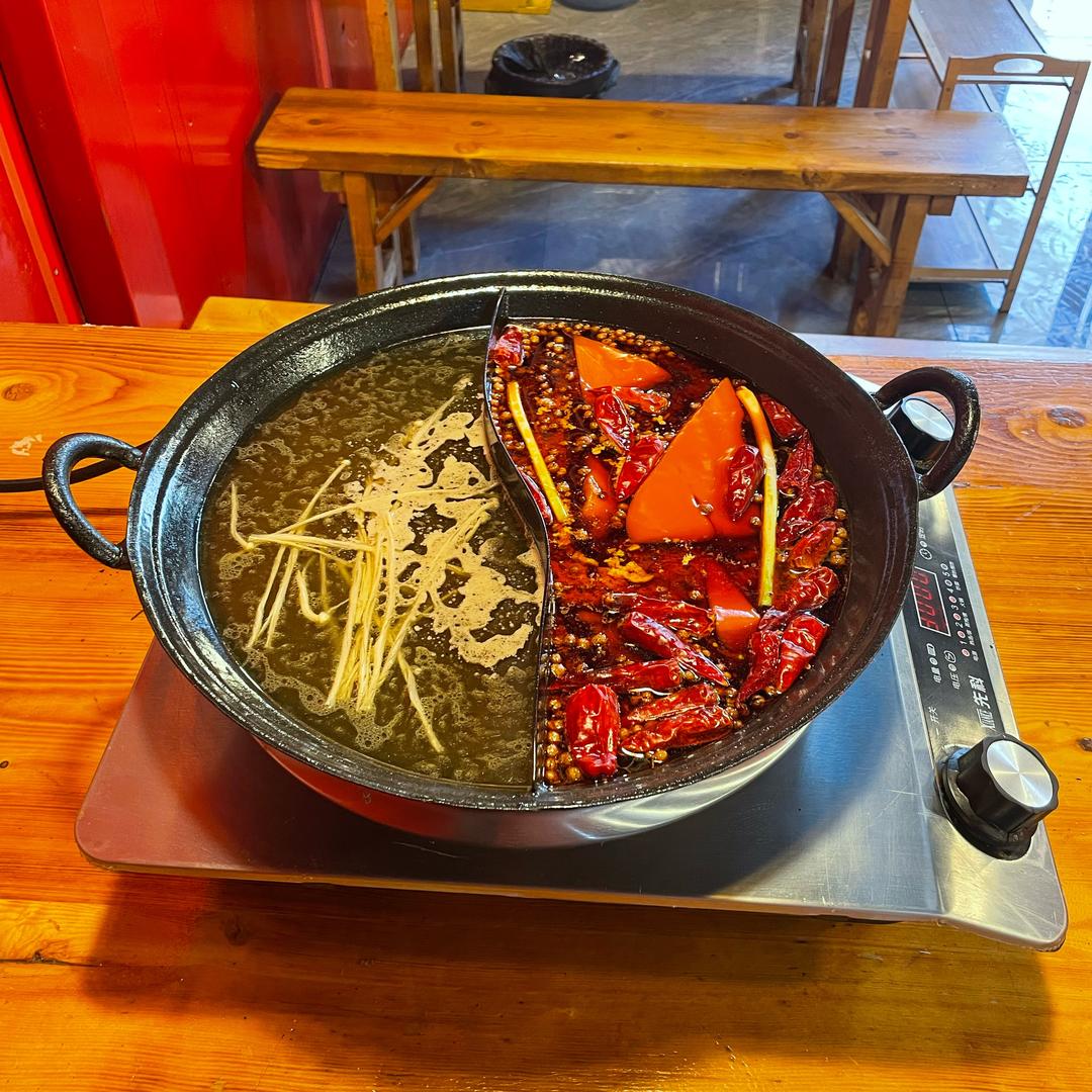 一伍一拾地摊老火锅（玫瑰园门口）