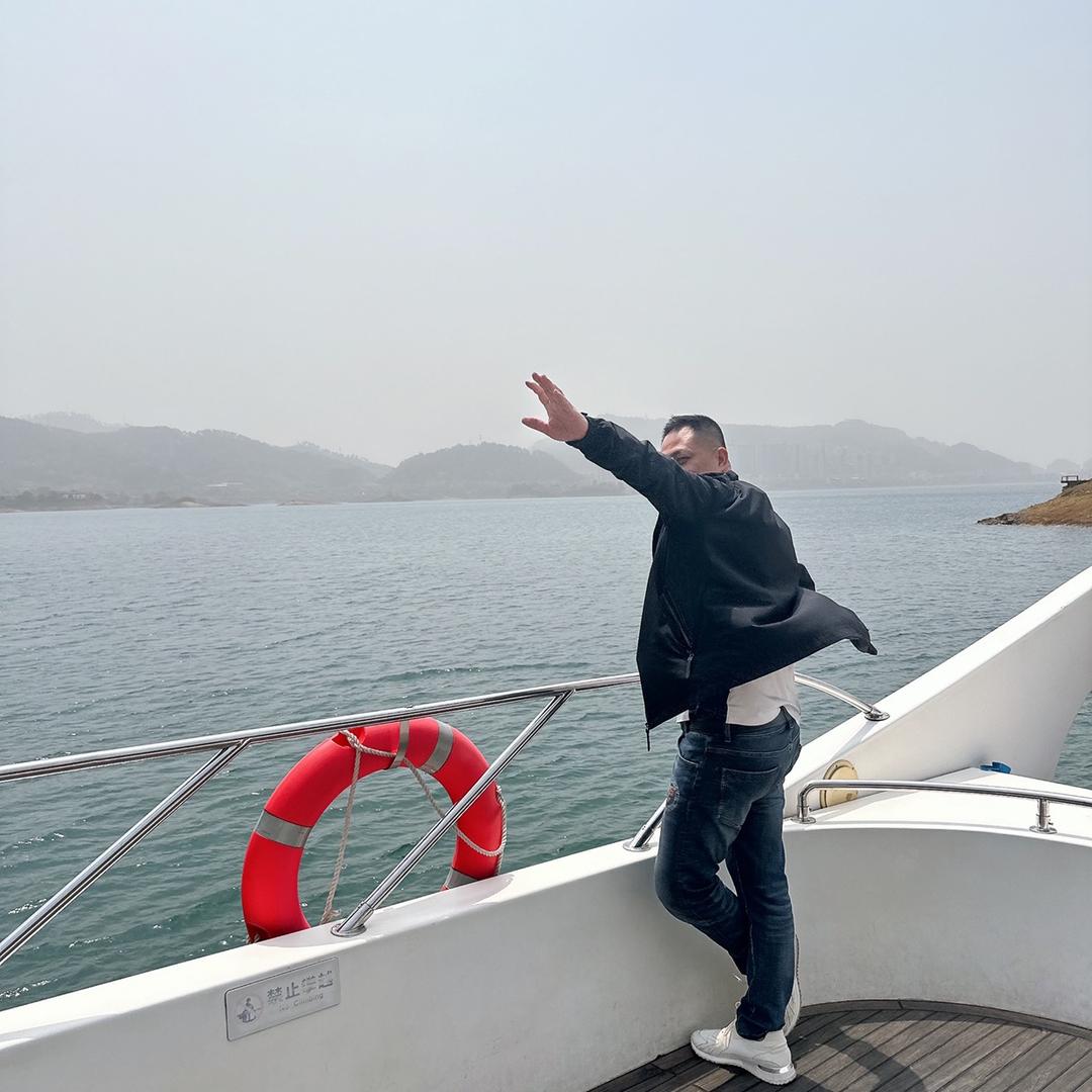 大褔哥
