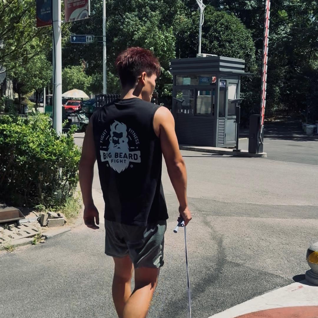教打拳的博仔