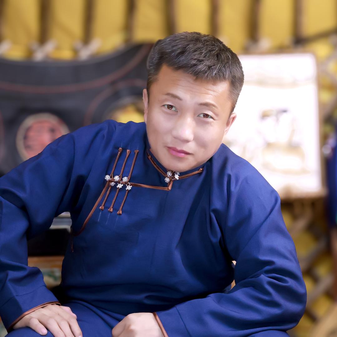 村长斯琴（内蒙古）