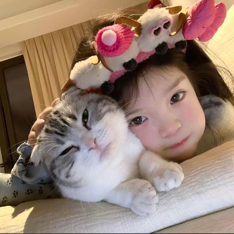 翘嘴爱看书