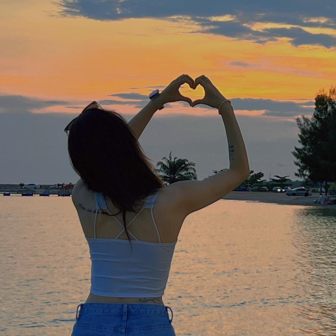 不吃孜然.