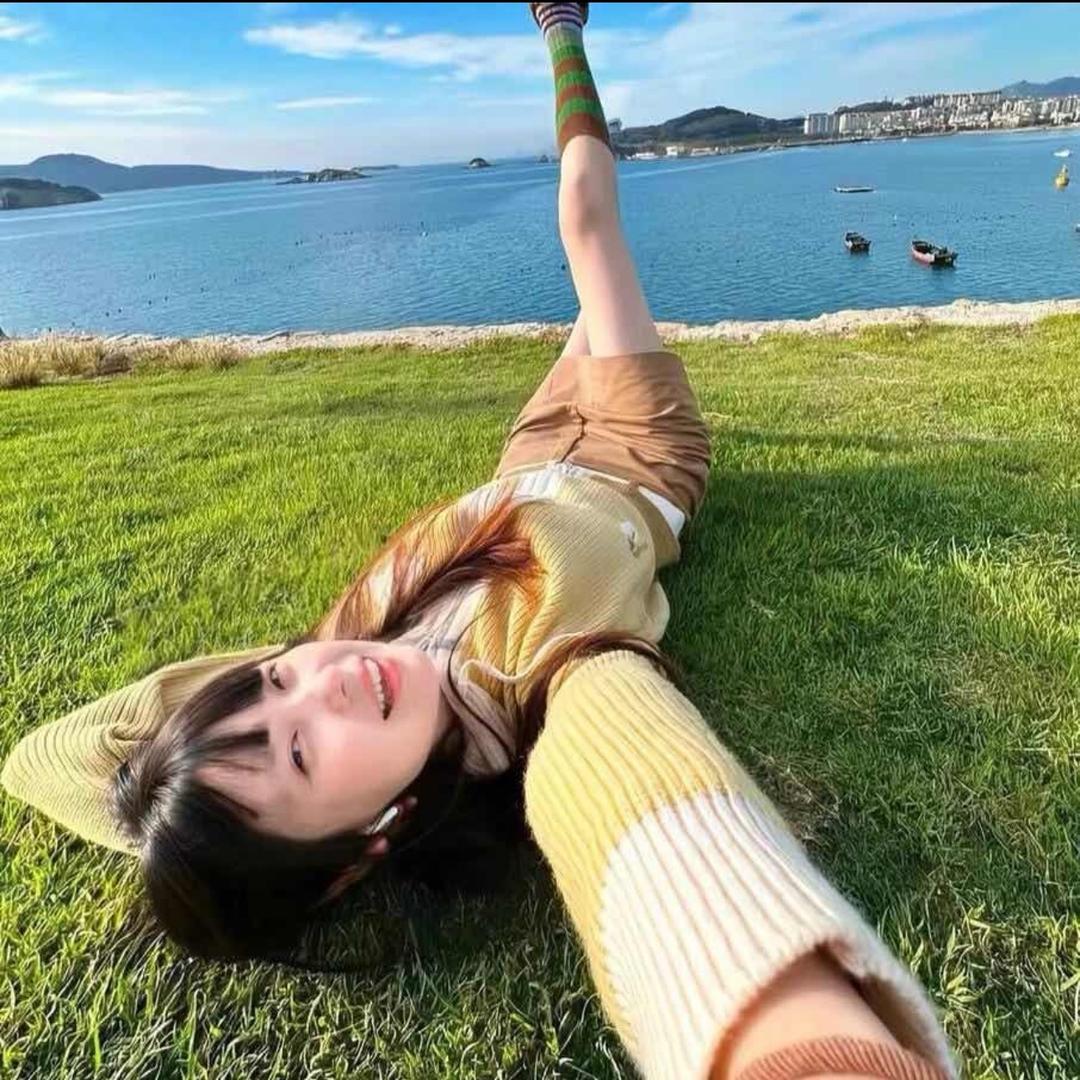 婷婷胖子情侣穿搭