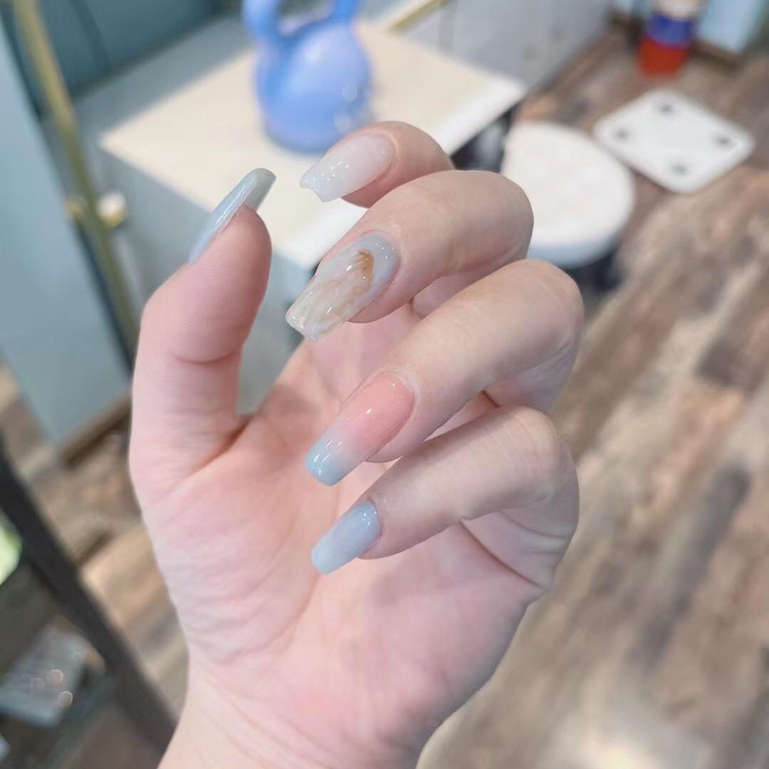 《鼎鸿石材》吕皖玉