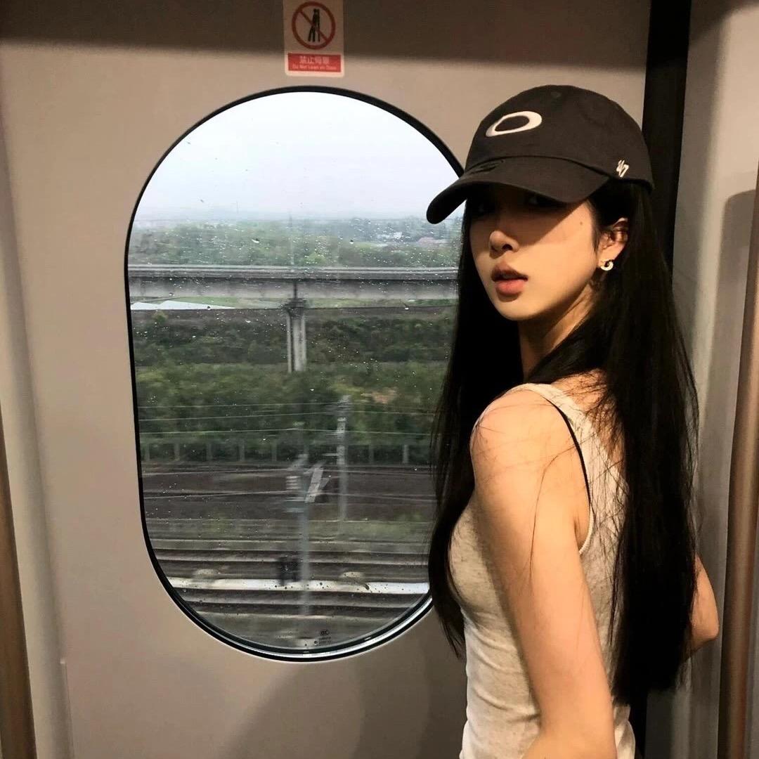 那天与你邂逅的薇薇