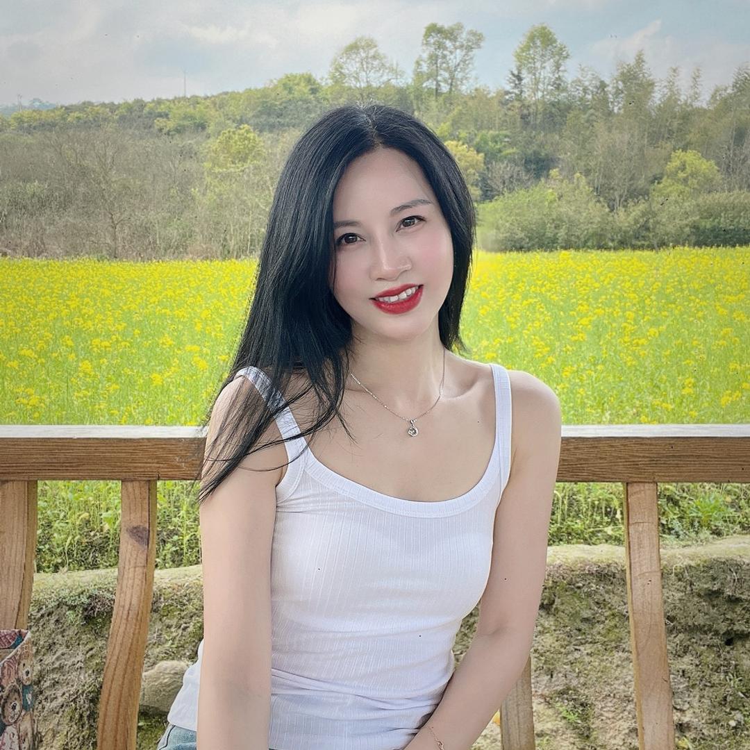 依玲婧姑