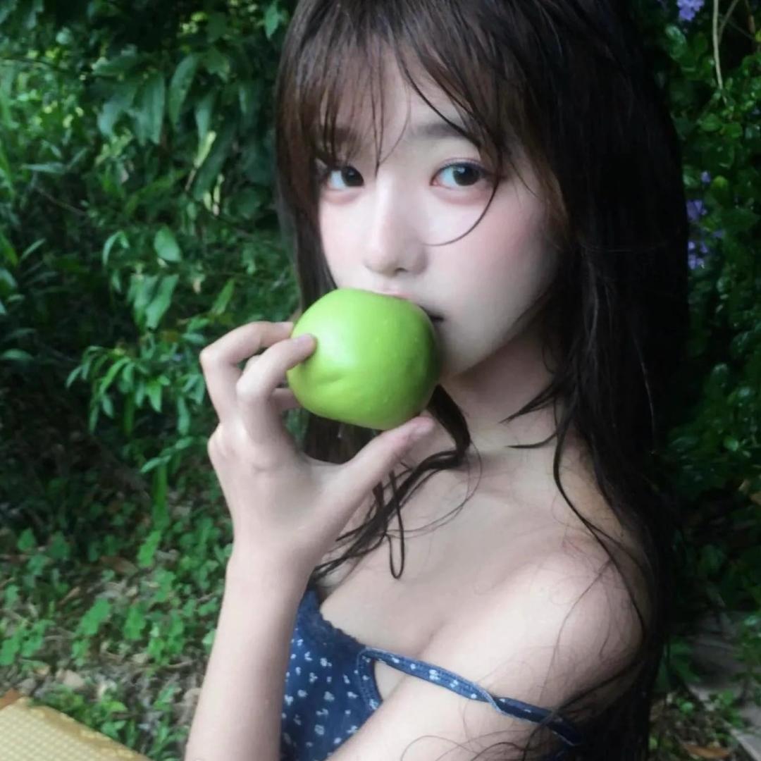小欣.