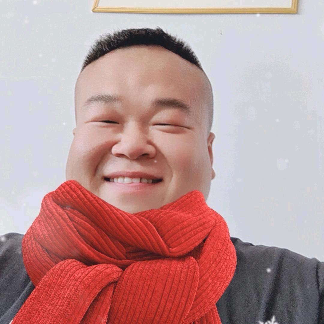 骏驰车行胖子