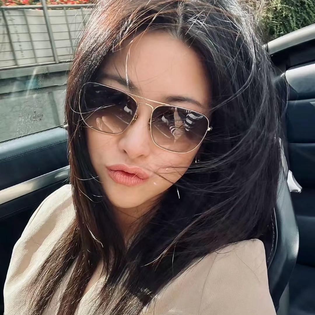 李昂·