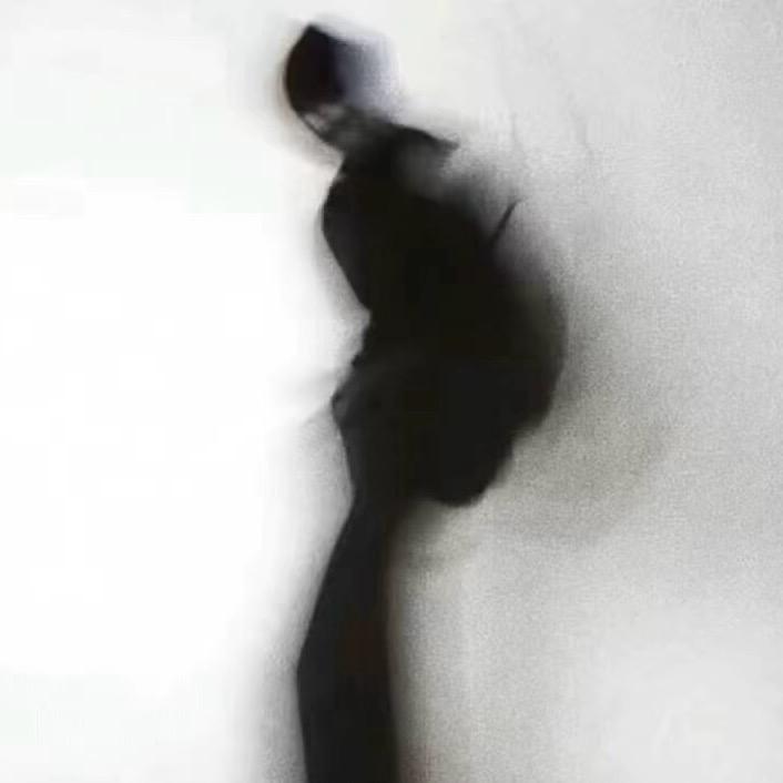 ￴ ￴ ￴ ￴￴ ￴￴ H