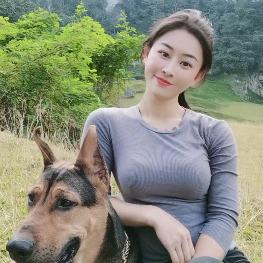 阿晓.